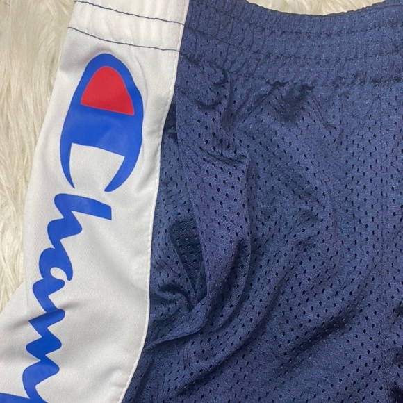 ✰ Champion Shorts ✰ - Picture 2 of 3